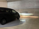 LEDヘッドランプです。十分な明るさを保ちつつも消費電力が少なく、バルブ寿命も長いのが特徴です。瞬時にMAXの光量を発揮するのもLEDならではです。