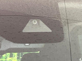 【インテリジェントエマージェンシーブレーキ】フロントカメラで前方の車両や歩行者を検知。衝突しそうな時は衝突被害軽減ブレーキが作動、衝突回避をサポート。より安全にドライブをお楽しみいただけます。