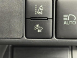 【PCS:プリクラッシュセーフティ】システムが前方の車・障害物に衝突すると判断した場合、自動でブレーキを作動させ、衝突した時の被害を軽減します。