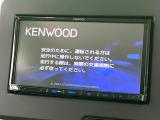 【ナビゲーション】使いやすいナビで目的地までしっかり案内してくれます。各種オーディオ再生機能も充実しており、お車の運転がさらに楽しくなります!!
