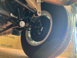 お車を安心してお乗りいただく為には、足回りの定期点検が欠かせません。サービスサポート(有償保証)では無料点検もご提供しており、安心のカーライフをお過ごしいただけるサポート体制が整っています。