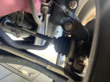 お車を安心してお乗りいただく為には、足回りの定期点検が欠かせません。サービスサポート(有償保証)では無料点検もご提供しており、安心のカーライフをお過ごしいただけるサポート体制が整っています。