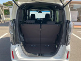 普段のお買い物や通勤、送迎等に十分な荷室スペースを確保しております。セカンドシートを倒すと、大きな荷物の積載も可能です♪