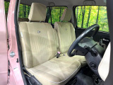 運転席シート廻りは使用感も少なく、良好な状態となっています。丁寧に使われていたことがよくわかりますね。
