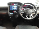 ぜひ展示車の運転席に座ってみてください。