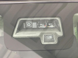 【スズキ セーフティサポート】走行中に前方の車両等を認識し、衝突しそうな時は警報とブレーキで衝突回避と被害軽減をアシスト。より安全にドライブをお楽しみいただけます。