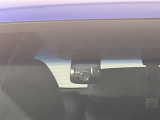 【ドライブレコーダー】映像・音声などの運転中の記録を残します。事故などを起こした起こされた時の証拠になりえますので、もしも時でも安心ですね。