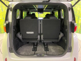 【パワーバックドア】スマートキーや運転席のボタンを押すだけでリアゲートが自動で開閉します!荷物を持っている時や、高い位置にあるバックドアを閉める際に便利な機能です♪