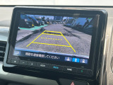 駐車時に便利なバックカメラを装着しています。