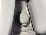 【アクセサリーソケット】車内で様々な電気製品を利用できます。