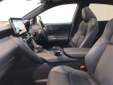 清潔で広々した座席です!是非、現車を見て体感してみてください。