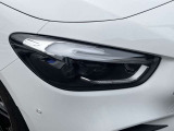 認定中古車はお車の経過年数や走行距離により1年もしくは2年間保証を付帯しております。「認定中古車保証」はメーカー保証です。全国のメルセデス正規販売店で保証を受けることができます。