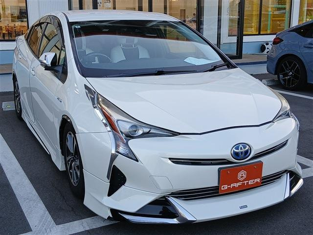 トヨタ プリウス 