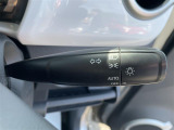 【オートライト】は、付け忘れや消し忘れを防ぐことができます。高速道路などのトンネルなどにも役立ちます♪