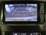 バックガイドモニターで、後方を確認しながら安心して駐車することができます。運転初心者も熟練者も必須の機能ですよ!
