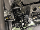 お車を安心してお乗りいただく為には、足回りの定期点検が欠かせません。サービスサポート(有償保証)では無料点検もご提供しており、安心のカーライフをお過ごしいただけるサポート体制が整っています。