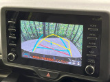 【バックカメラ】駐車時に後方がリアルタイム映像で確認できます。大型商業施設や立体駐車場での駐車時や、夜間のバック時に大活躍!運転スキルに関わらず、今や必須となった装備のひとつです!
