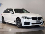 【BMWの伝統-2】時代を超える美しさ。磨き抜かれたエアロダイナミクスが瞳を奪う。一目で伝わるスポーティーなプロポーションは、BMWの走行性能を生み出すのに欠かせない要因の一つです。
