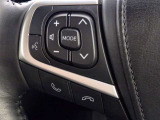 ステアリングスイッチ装備!運転しながら手元でオーディオの操作などができます。