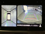パノラミックビューモニター付きです。車両を上から見たような映像をディスプレイオーディオ画面に表示。運転席からの目視だけでは見にくい、車両周辺の状況をリアルタイムでしっかり確認できます。