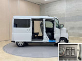 ウェルカム機能付き電動スライドドア。降車時に設定しておけば近づくだけでドアが自動でオープン!とても便利な機能です☆☆