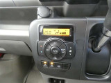 オートエアコンは、設定温度に自動で調整してくれるので車内は、いつも快適にしてくれます。