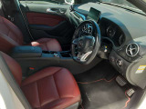 Bクラス B180 スポーツ 1年保証付 赤革シート AMGライン