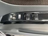 全席パワーウインドウです。電動格納ドアミラーです。