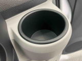 3.「認定中古車カルテ」は、走行距離や修復歴に加えてキズ・凹みの有無・状態や消耗品の交換、過去の整備状況がわかります。