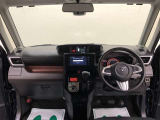 オレンジとブラウンを基調に、温かみと落ち着きの感じられる室内空間です。ゆったりくつろげる室内の広さや多彩なシートアレンジなど、ミニバンの持つ魅力を凝縮したコンパクトカーです!