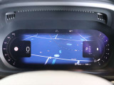 メーターは全面が液晶ディスプレイとなっており、メーターのデザインを複数から選択できます またメーター中央のスペースはナビ画面を映すなど、多機能な表示をすることができます