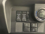 スマートキーや運転席のスイッチで後席両側スライドドアの開閉が可能♪電動だから力を入れてドアを開ける必要が無く、小さなお子様でも簡単に開け閉めでき快適です♪
