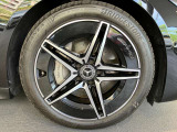 時間や距離的な都合で実車をご覧になれないお客様、ご安心下さい。私共がお客様の目の代わりとなって、お車を確認させて頂きます。詳細の写真を撮影しメール等でお送りさせて頂きます。お気軽にお申し付け下さい。