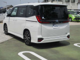 自動車任意保険・au 新規・機種変更やTS3カードも取り扱っております。auのデータ移行は無料で行っております。