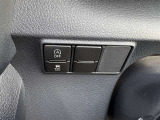 滑りやすい路面や発進・加速時に活躍する「TRC」機能付きです☆