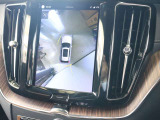 更に360&deg;ビュー表示も可能です 車を上から見下ろしたように車外を確認できるため、一切の死角がない状態で駐車が可能です