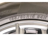 185/60R15    車両装着標準タイヤサイズです。 タイヤのご相談も石川トヨペットカローラにお任せください