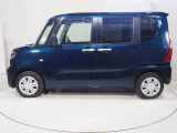 外装に目立つようなキズや凹みはみられず状態良く保たれていますが、中古車なので全くの無キズということはありません。外装の状態につきましては実車にてご確認をお願いします。