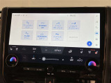 いまや必須装備「ナビゲーション」搭載!知らない場所にスイスイッとドライブ。もう、これなしではハンドルを握れませんね!でも運転中の操作は危険ですのでご注意ですね☆