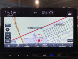 ダッシュボードに自然に溶け込むようにデザインされた純正メモリーナビゲーション。