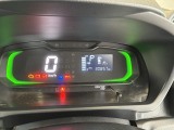 見易い計器類と運転し易いドライビングポジションは、視角も少なく前方&左右の見切りが良く運転し易いクルマです