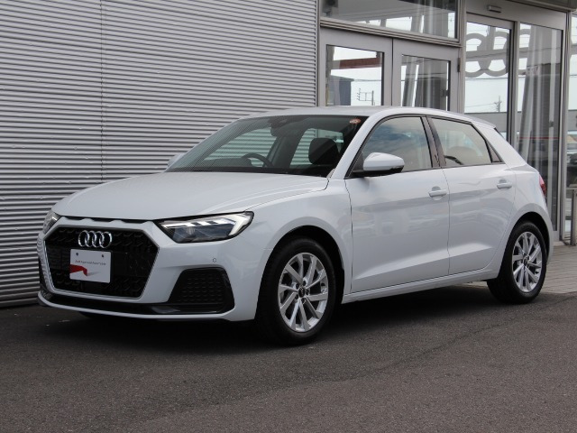 A1スポーツバック 25 TFSI アドバンスド 