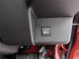 当社では全車、納車前にサービス工場で12ヶ月点検相当の整備を実施しております。そこで確認された不具合箇所は修理しておりますのでご安心下さい。