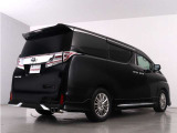 当店では、厳選された車両のみ展示しております。アルファード・ヴェルファイアに特化した専門店ならではの豊富な在庫の中から、お気に入りの一台をお探しください!