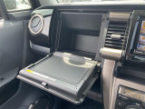 前席の収納スペースも十分ございます!常備しておきたいものを収納できるのは便利ですね!