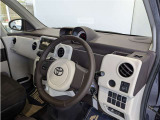 見通しのよいすっきりとした視界で、誰でも運転しやすいです。運転のしやすさは疲れにくさにも繋がりますよ♪