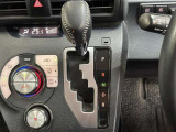 ハンドルに近い位置で、運転席からも見やすく操作しやすい ☆★インパネシフト★☆ どのギアに入っているか一目瞭然(^^)