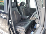 お車選びをお楽しみ頂けるよう、在庫車の展示スペースを十分に確保しております。