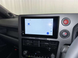 ディスプレイオーディオを装備。スマホとクルマをつなぐことで、これまでのナビに加えて、いろんなサービスが楽しめます。