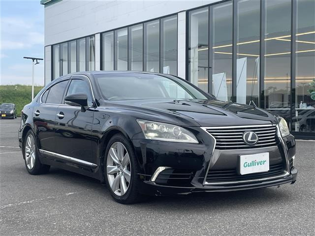 LS 600h バージョンL 4WD 本革シート